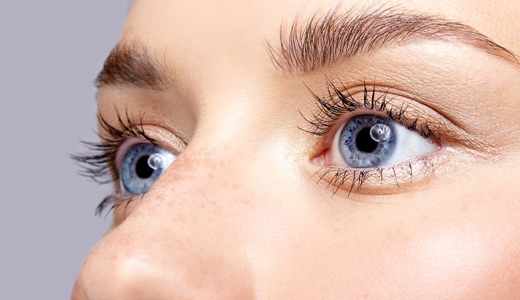 فوائد اوميجا 3 في ترطيب العين  
